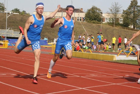 Dominik Holub, Jakub Fiala