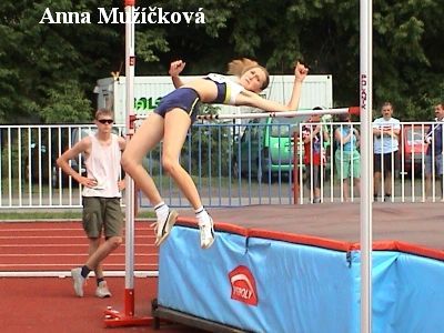 2003_Muzickova